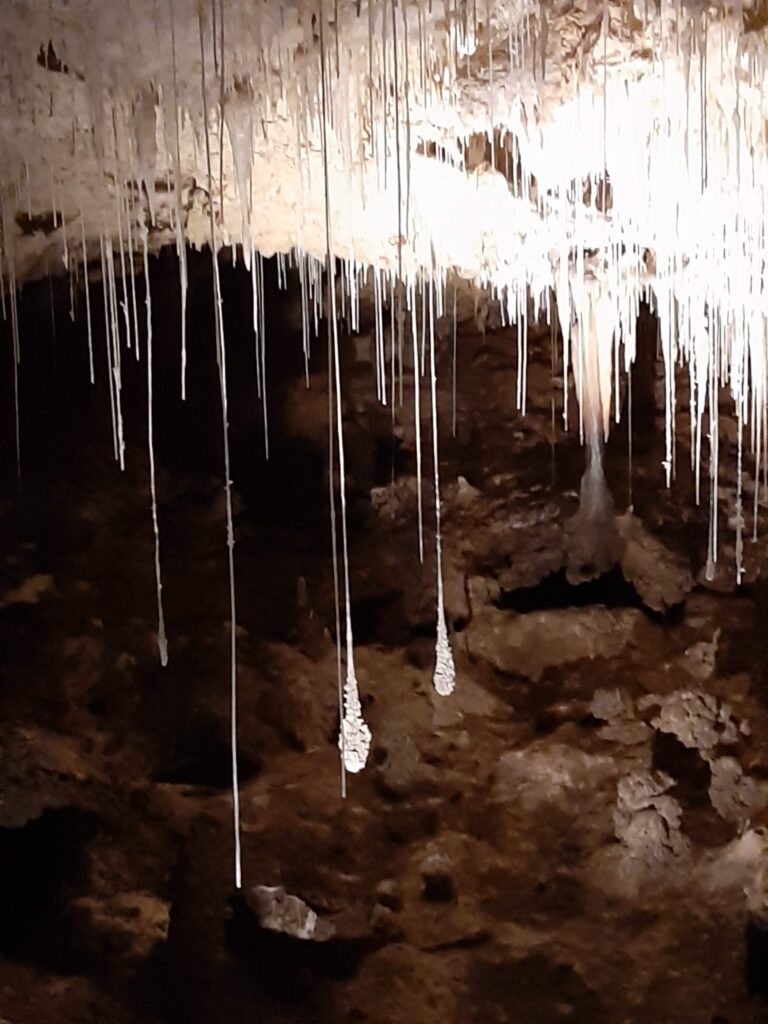 Jewel Cave (2)