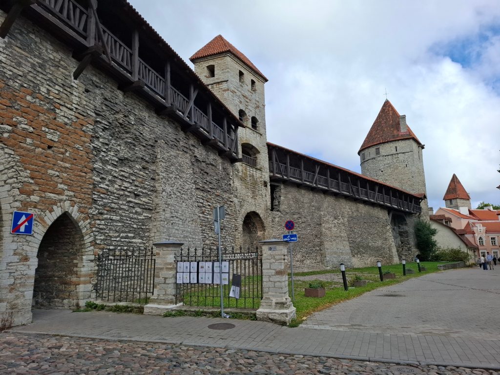 Resizer_175554535827713