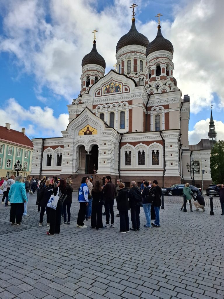 Resizer_175554536497827