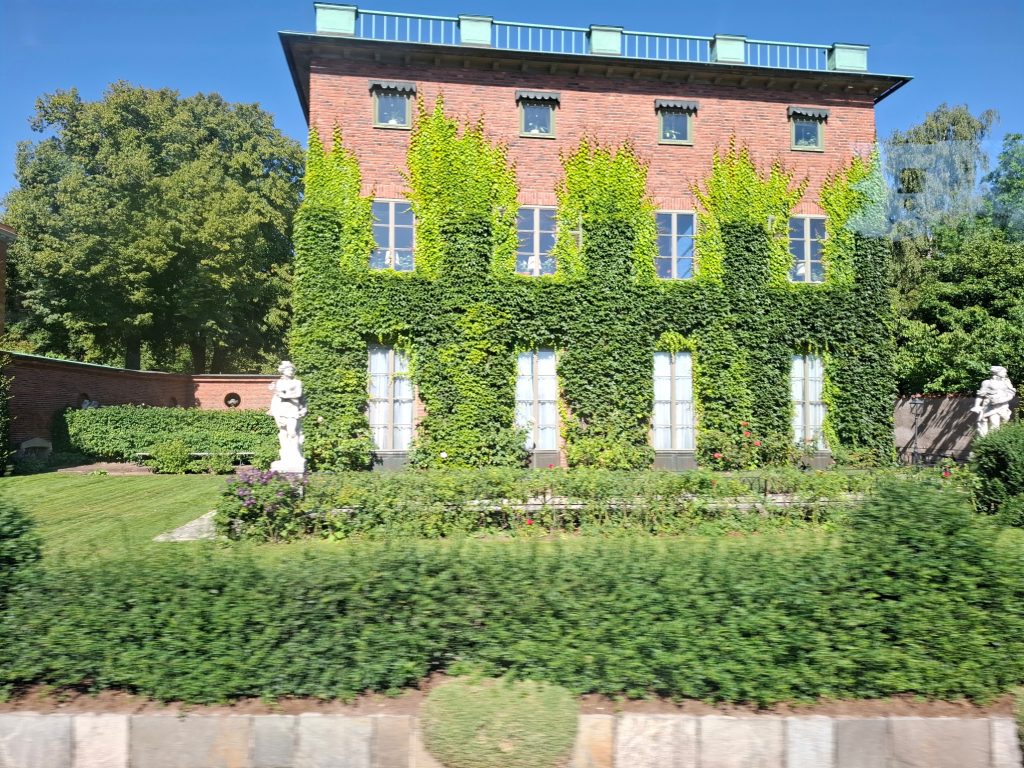 Resizer_17555802051669