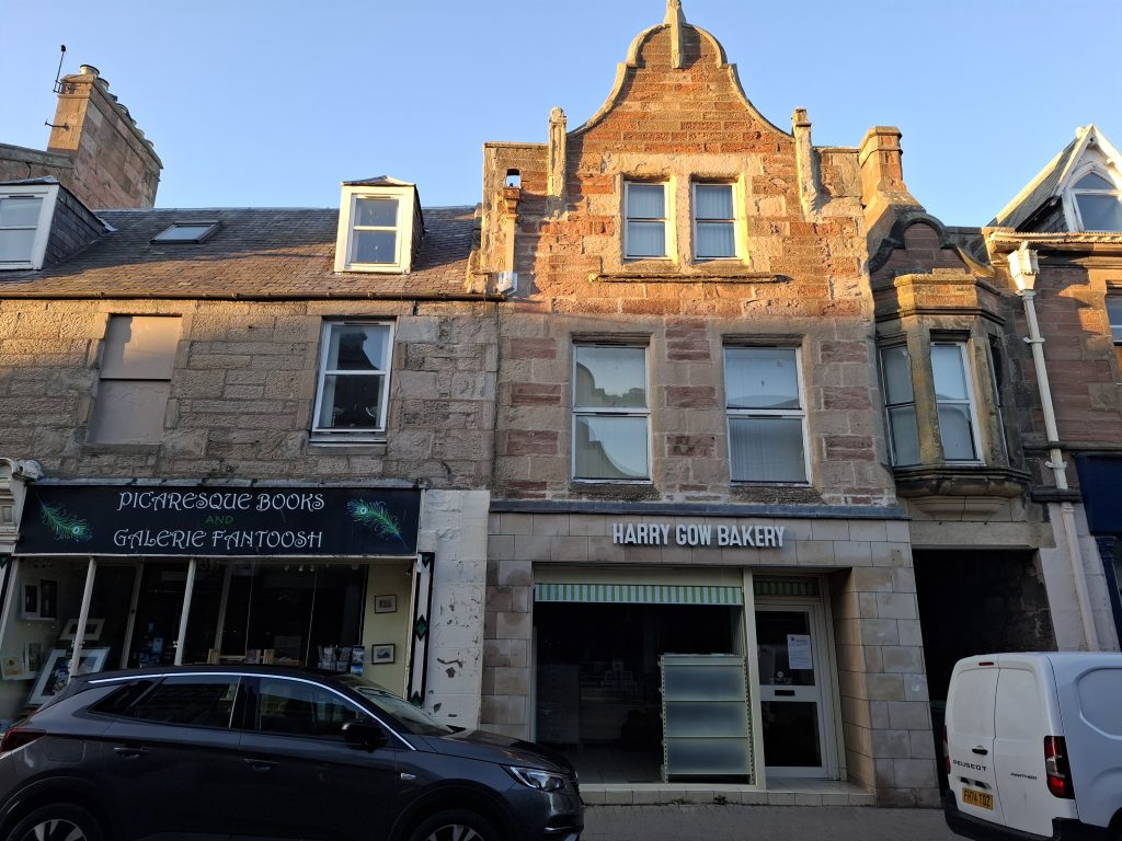 20250923_183326 20250923_183326