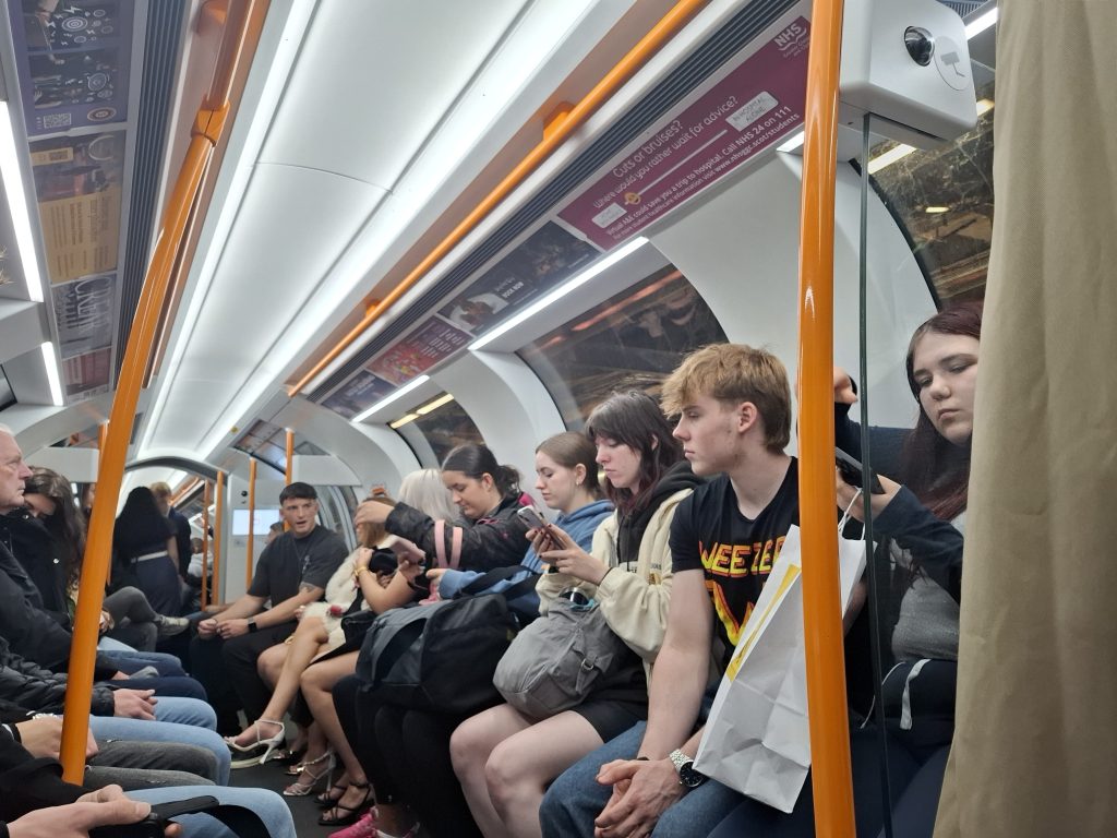 20250927_181337 20250927_181337