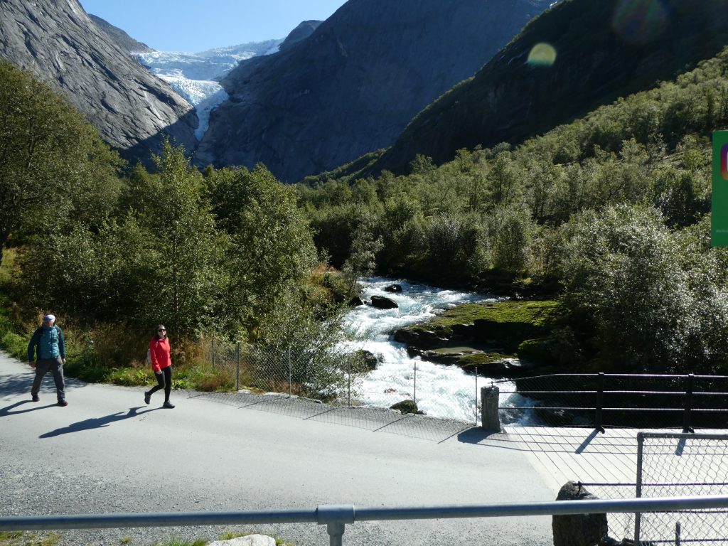 Resizer_175671161222233